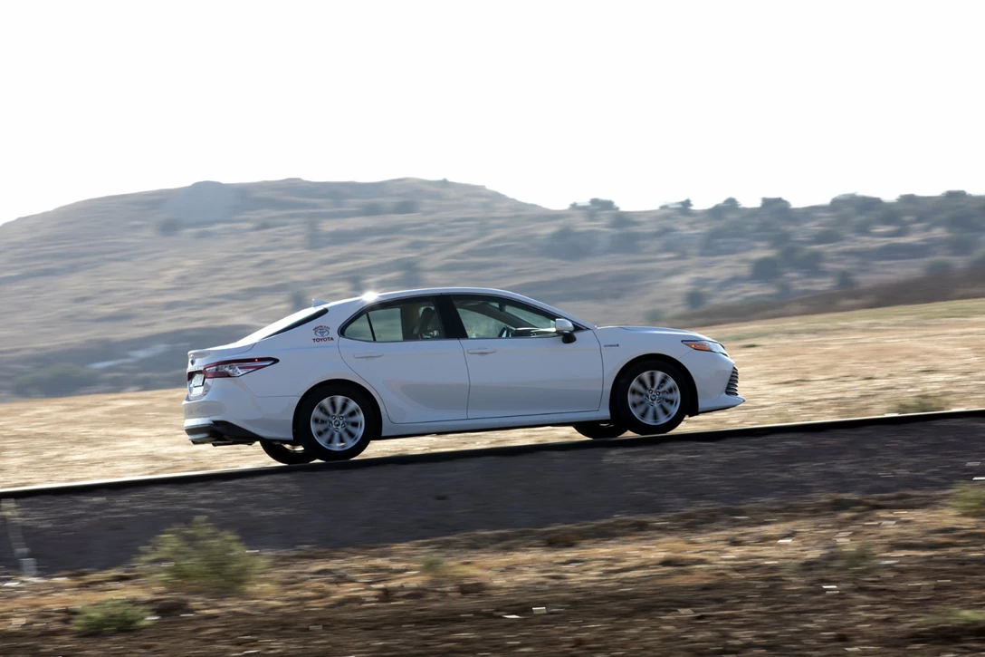 1604578-טויוטה קאמרי - מבחן דרכים 2018 (17).jpg