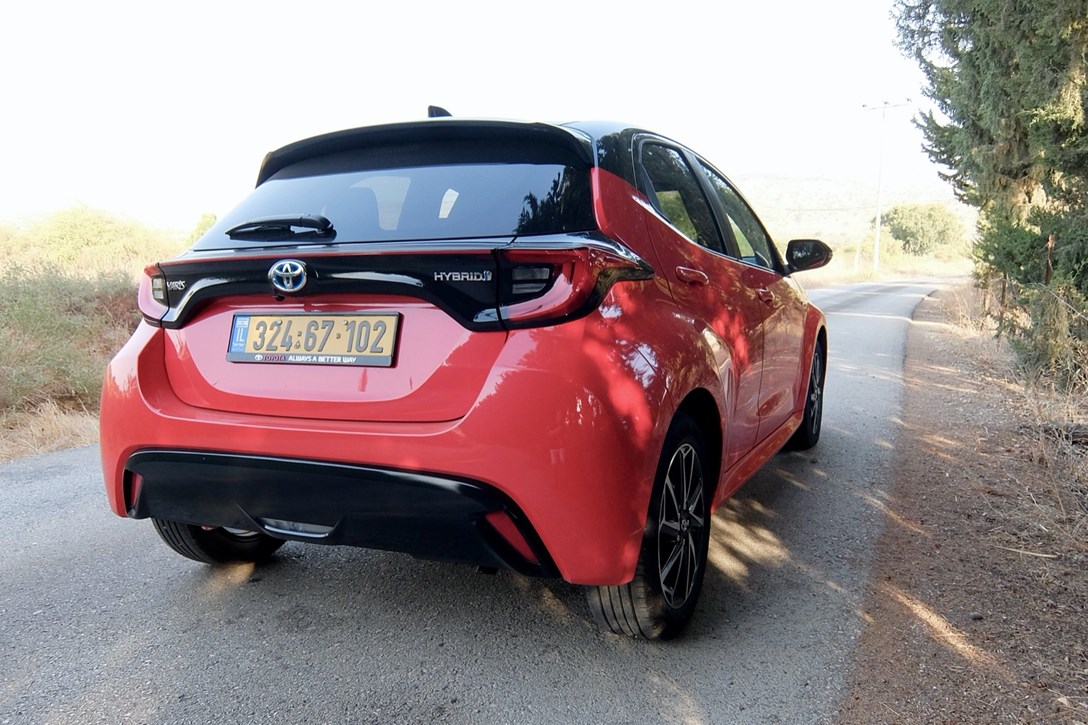 1636028-טויוטה יאריס - מבחן דרכים (היברידי, 2020) - 5.jpeg