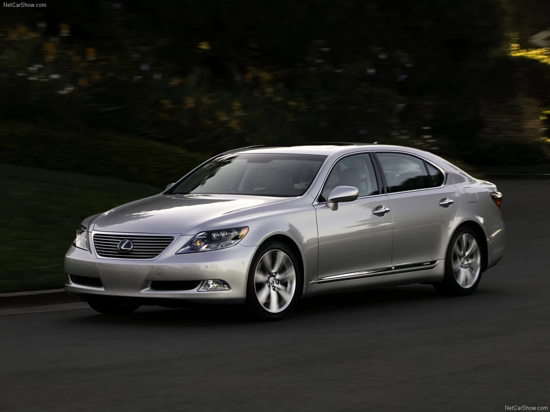 1590776-Lexus-LS_600h_L-2009-1280-0a.jpg