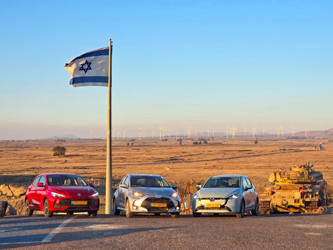 1706045-yarismazda (54).jpg