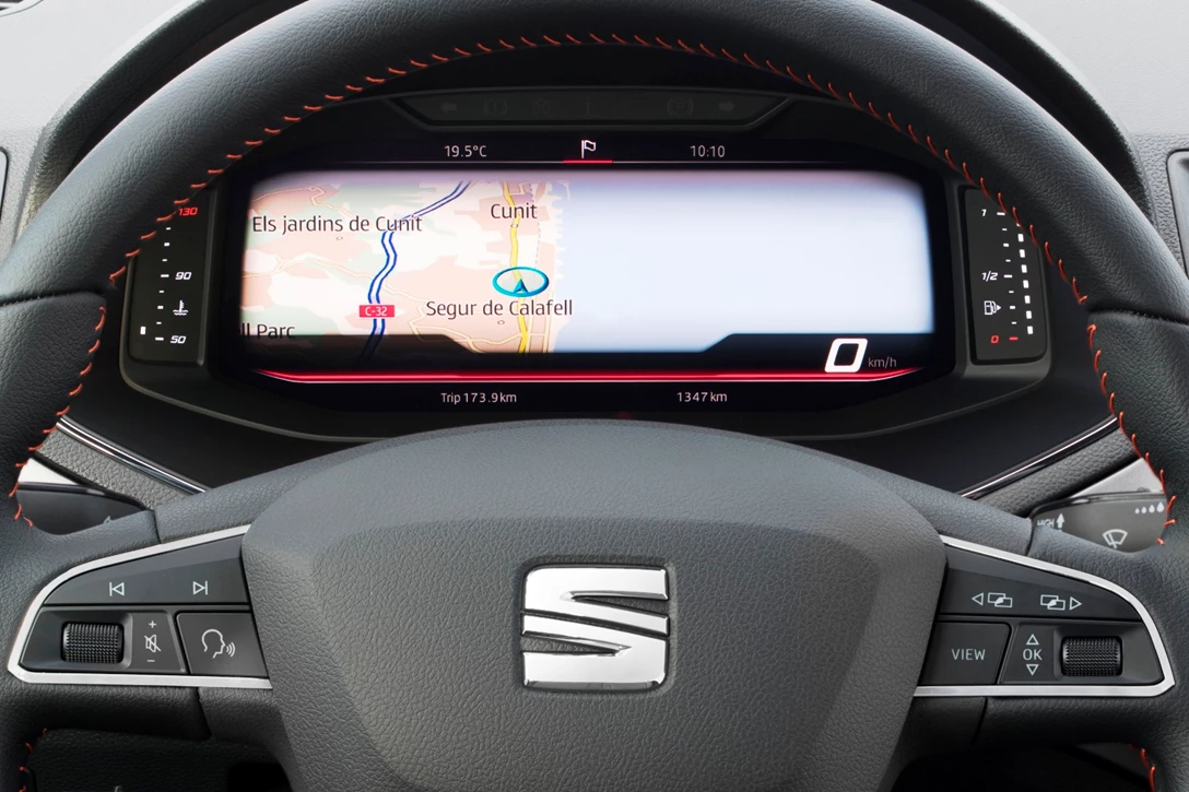 1599940-SEAT-introduces-its-Digital-Cockpit-to-the-Arona-and-Ibiza_006_HQ.jpg