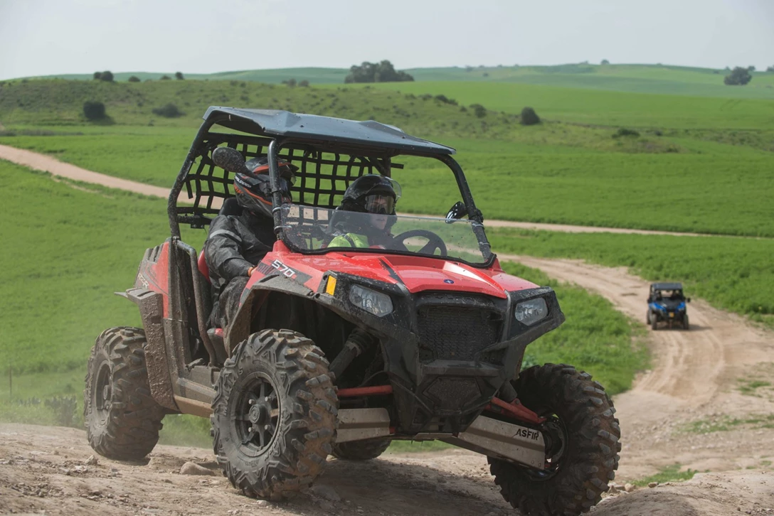 1591648-פולאריס רייזר דיינאמיקס (4).jpg