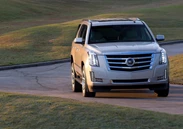 1601888-Cadillac-Escalade 4.jpg