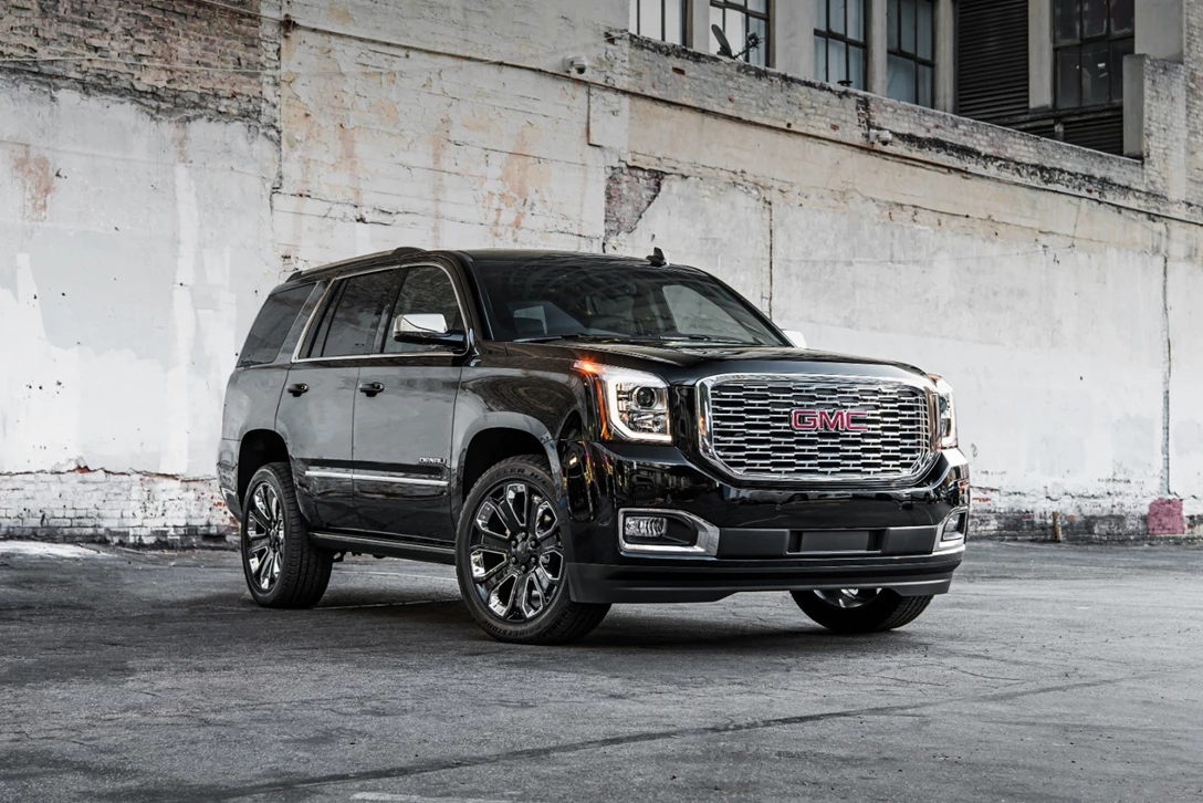 1610667-2019-GMC-Yukon-Denali-Ultimate-Black-019.jpg