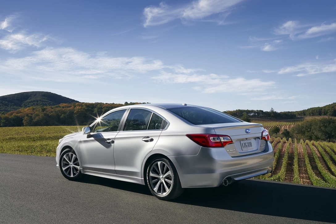 סובארו B4 דור 6