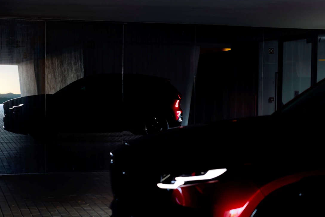 1710512-2026 CX-5_Side_Silhouette-original.jpg