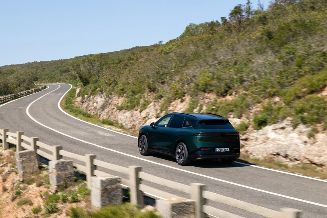 1708022-Zeekr_7X_Forest Green_037.jpg