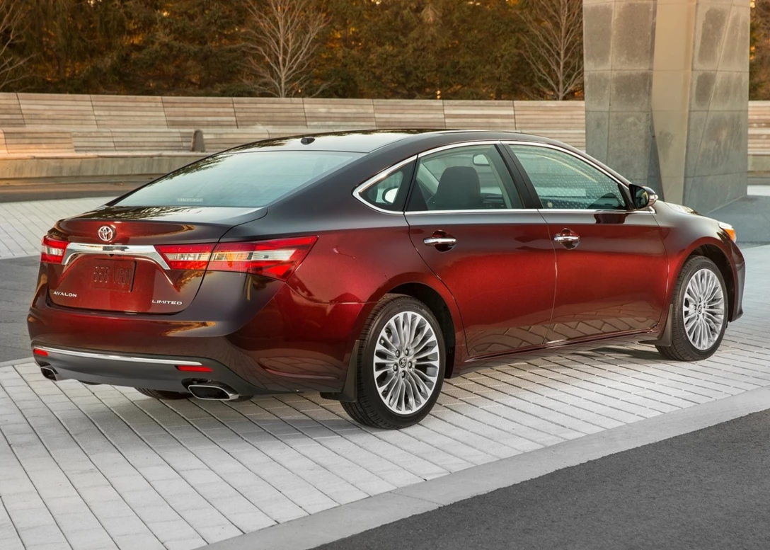 1620236-Toyota-Avalon-2016-02.jpg