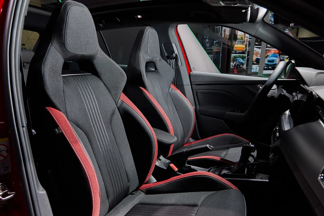 1622497-skoda-kamiq-frankfurt-interior-seats.jpg