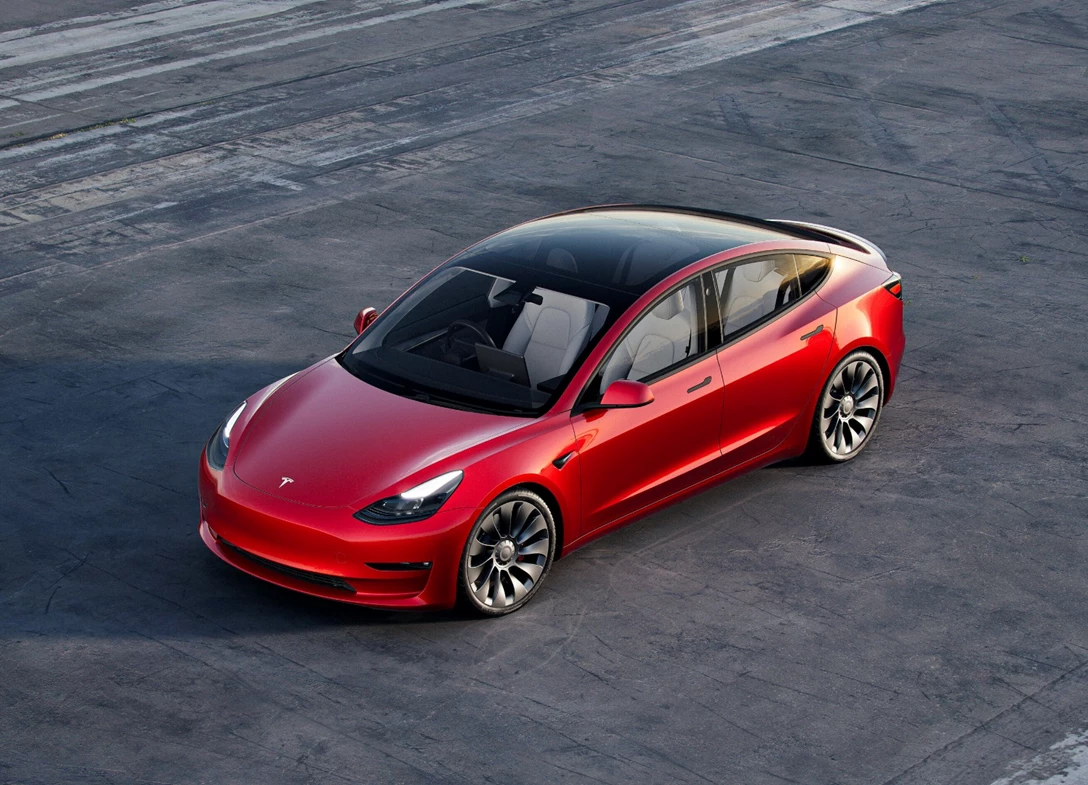 1692067-Tesla-Model_3-2024-04.jpg