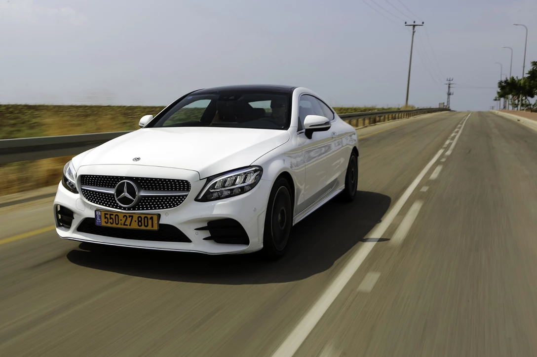 1608681-מרצדס C200 קופה מבחן דרכים (1).jpg