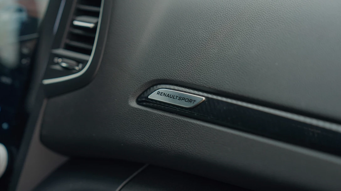 1695995-Renault Megane RS 2024.00_37_12_05.Still047-min.jpg