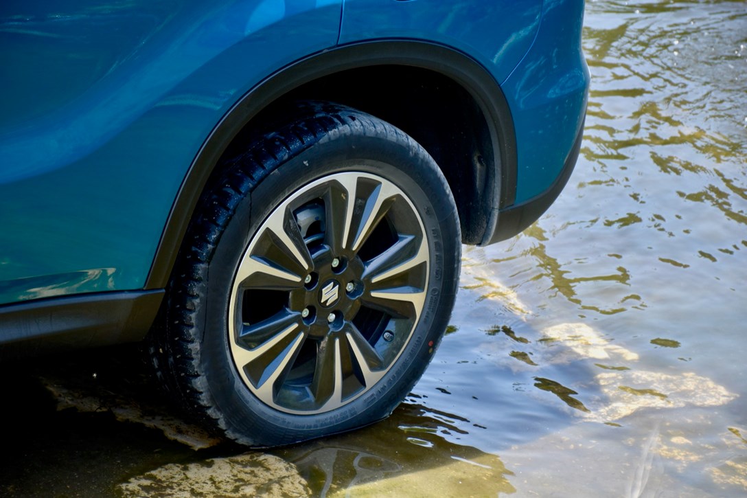 1646485-סוזוקי ויטארה - מבחן דרכים (מיקרו היברידי) 2021 - 3.jpeg