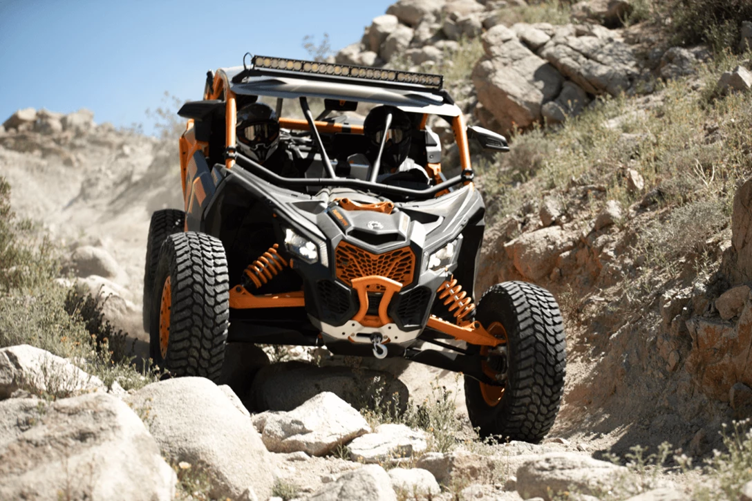 1620216-Maverick_X_rc_Riding_Front_View_Rocky_Trail_11_(3) (Large) (Custom).png
