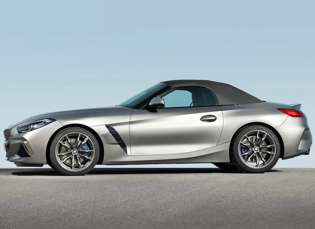 1670868-BMW-Z4-2021-04.jpg