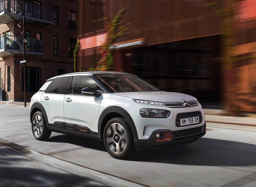 1648017-Citroen-C4_Cactus-04.jpg