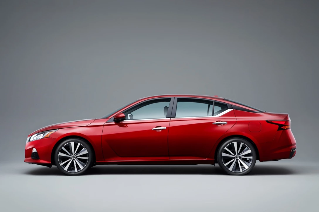 1593469-2019-Nissan-Altima-Photo-08.jpg