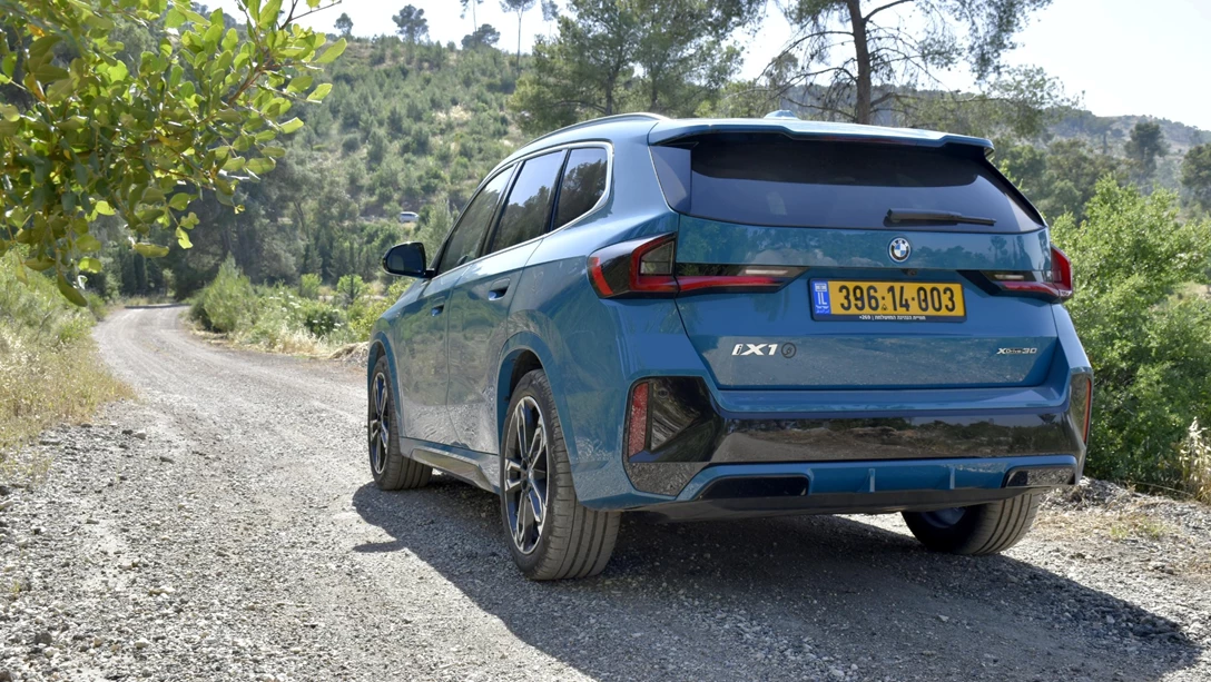 1682732-BMW_IX1_DSC0494-min.JPG