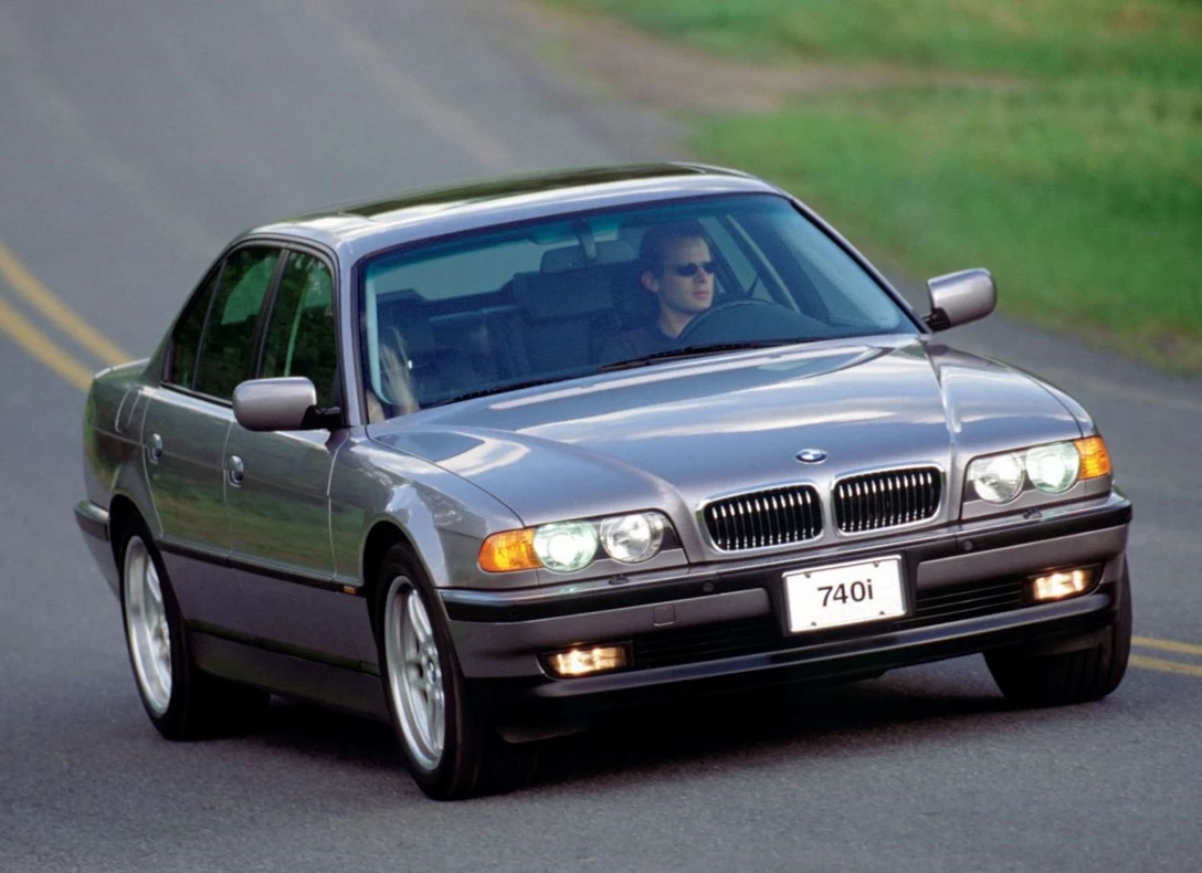 1604623-BMW-7-Series-1995-2002-3.jpg