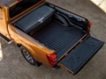 1588192-Nissan-NP300_Navara 6.jpg