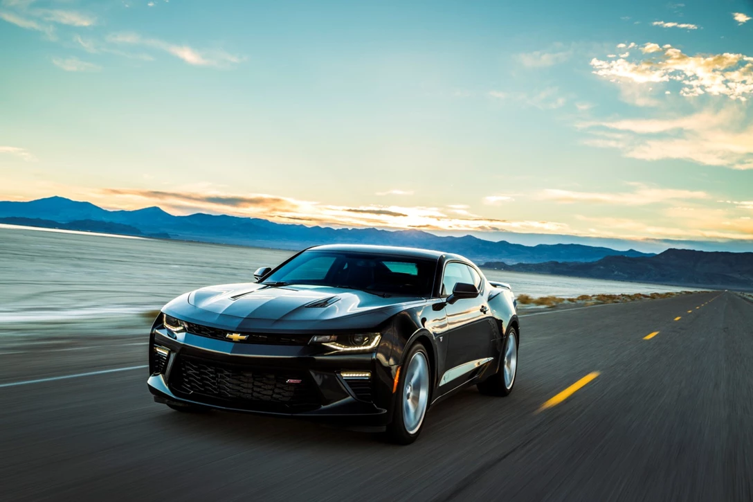 1590419-2016-Chevrolet-Camaro-070 (Large).jpg