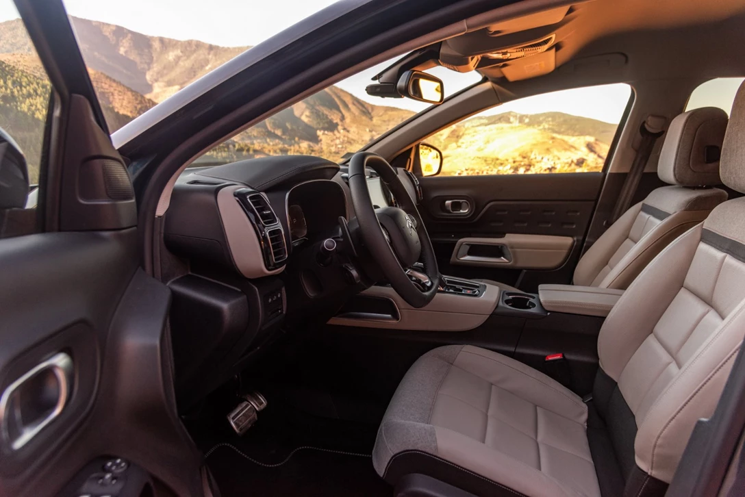 1608941-סיטרואן C5 איירקרוס מבחן דרכים השקה (21).jpg