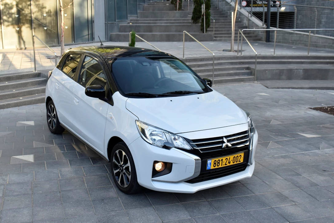 1663182-מיצובישי ספייס סטאר (10).JPG