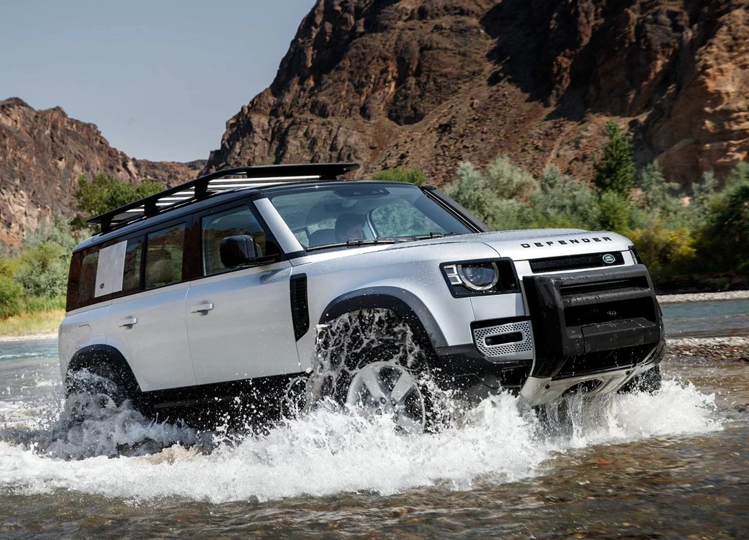 Land_Rover-Defender_90-2025 (11).jpg