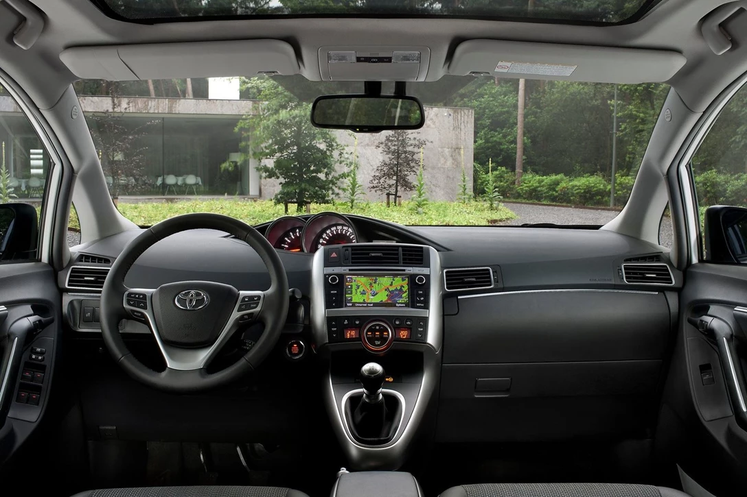 טויוטה ורסו