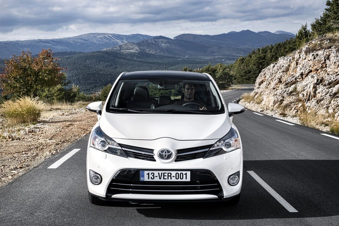 טויוטה ורסו