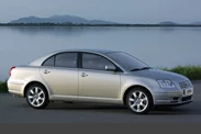 Toyota-Avensis-2004-2006-06.jpg