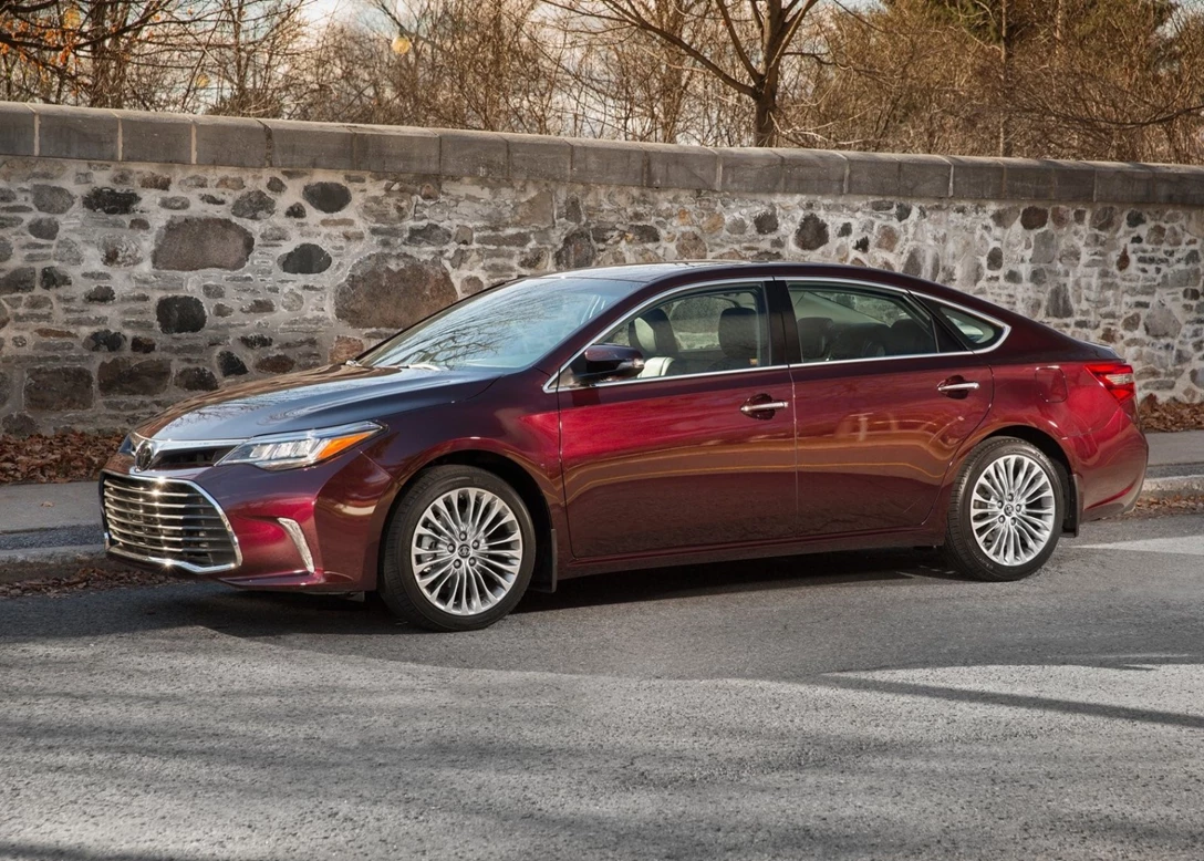 1620235-Toyota-Avalon-2016-01.jpg