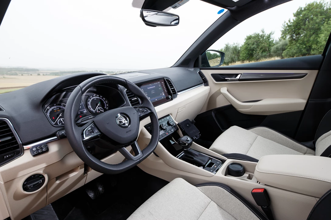 1597380-סקודה קארוק - מבחן דרכים (1.0 ל) (4).jpg