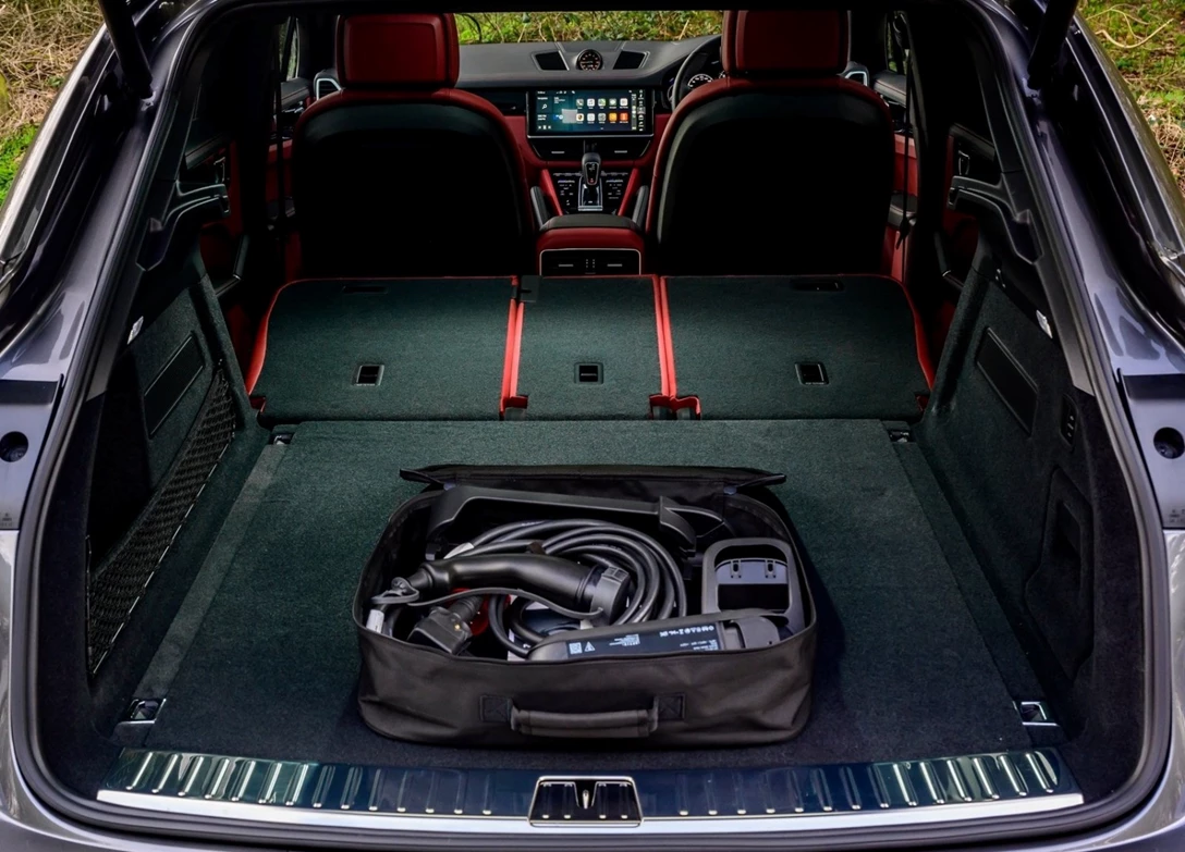 1703331-Porsche-Cayenne_Coupe-2024 (14).jpg