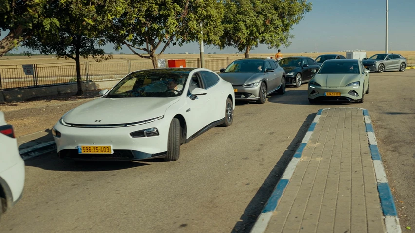 רכבים חשמליים