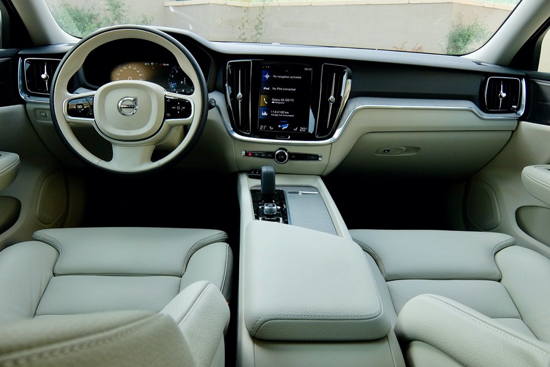 1635122-וולוו V60 קרוס קאנטרי - 1.jpeg