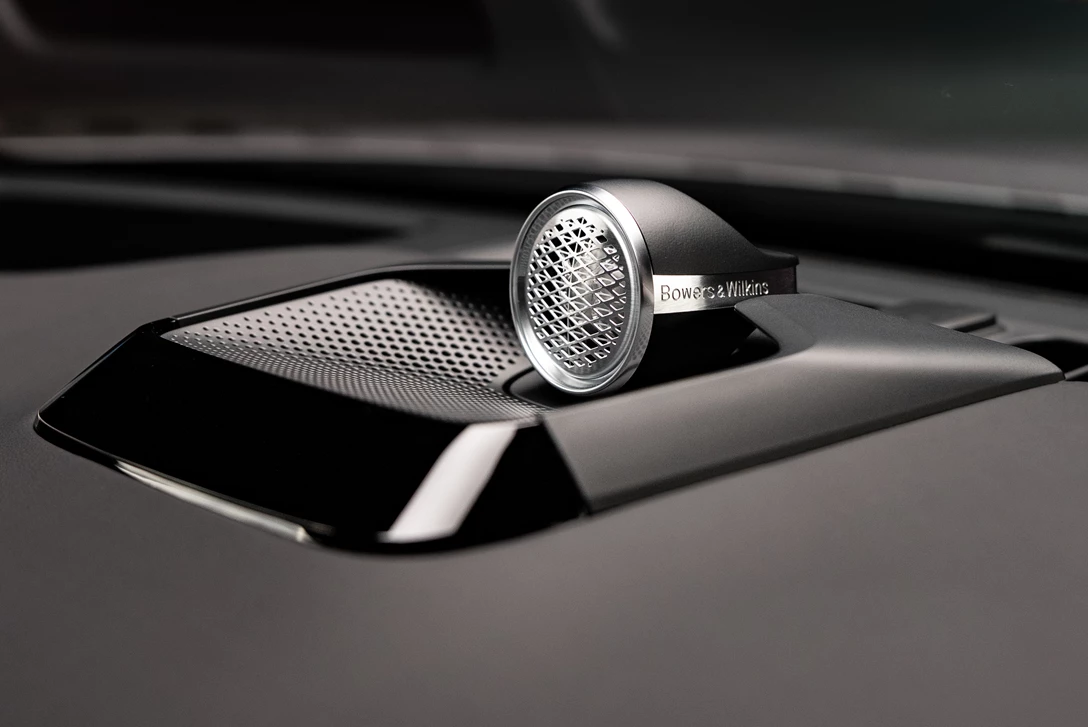 Volvo ES90 Studio Finals -24.jpg