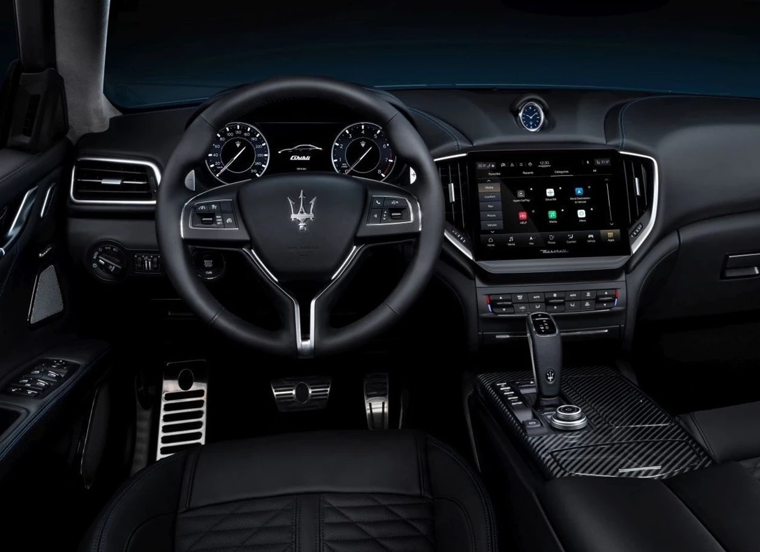 1664130-Maserati-Ghibli-2021-05.jpg
