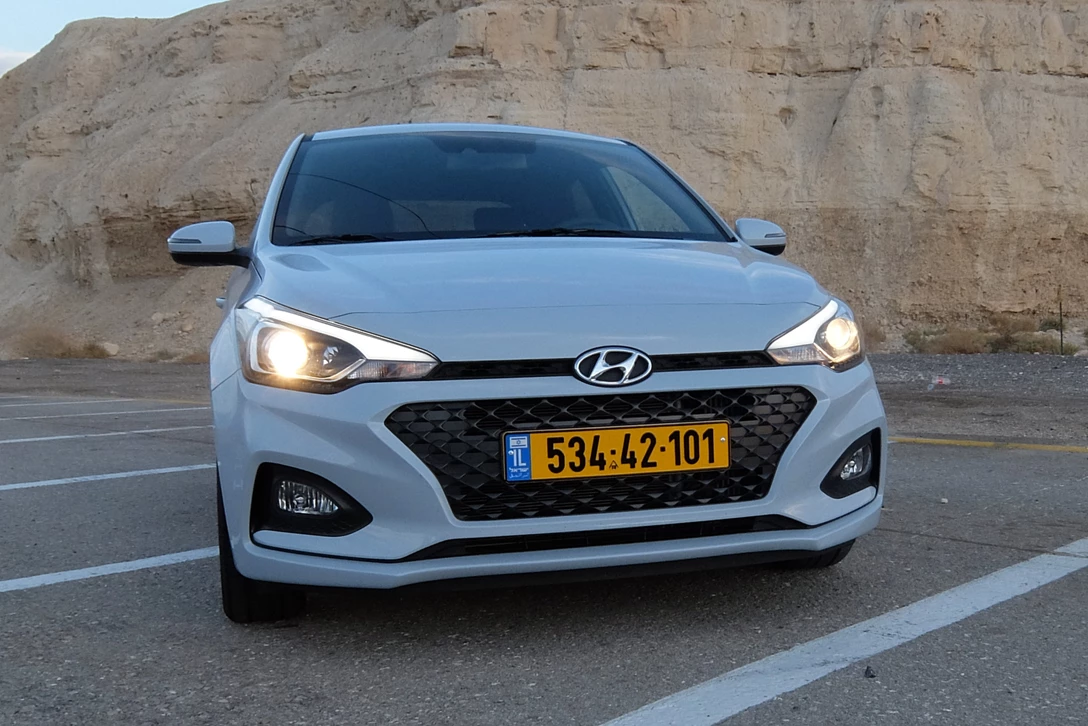 1608540-יונדאי i20 (8).JPG