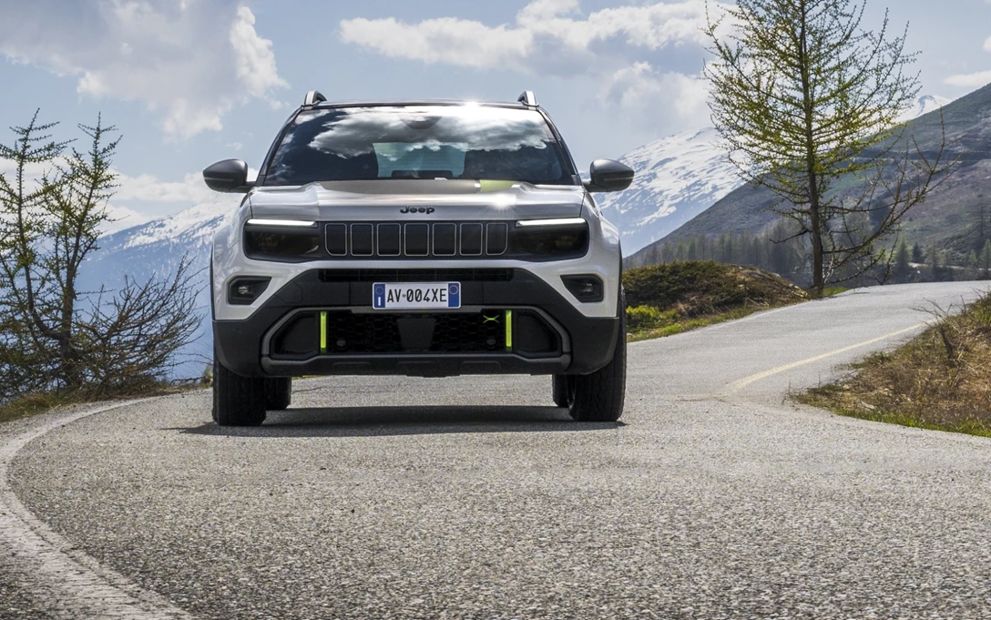 1697040-Avenger4xe (2)-min.jpg