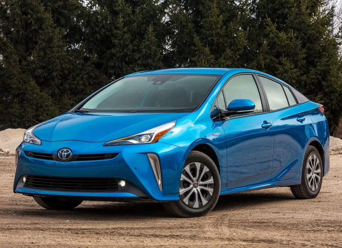 1643688-Toyota-Prius-2019-04.jpg