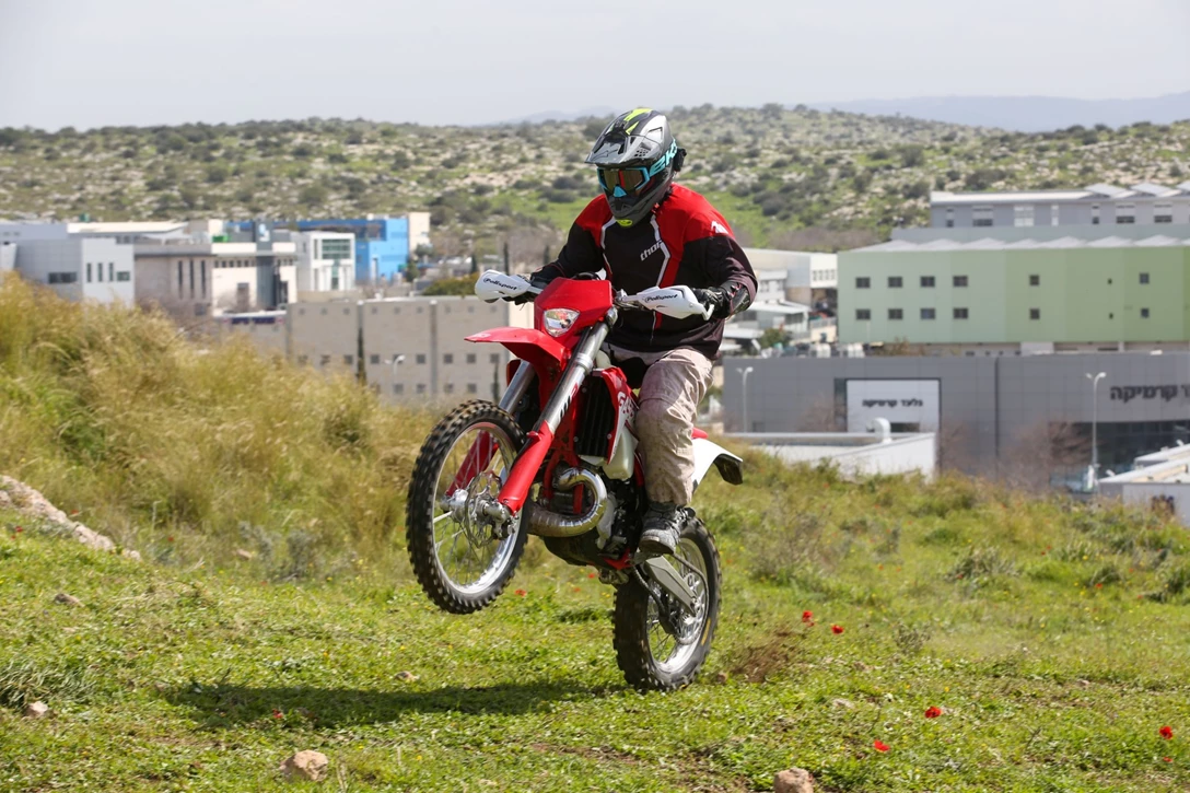 1642959-210223-gasgas-172 (2).jpg