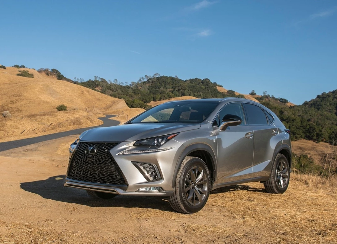 1646339-Lexus-NX-2020-04.jpg