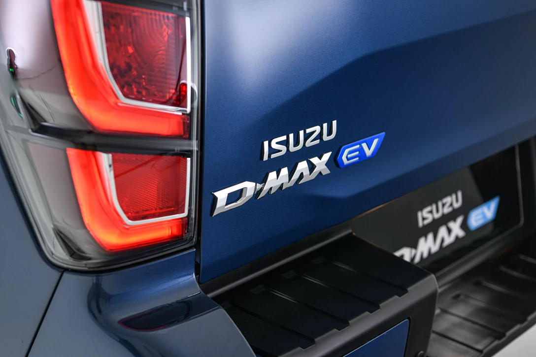 1708500-The New Isuzu D-Max EV (5).jpg