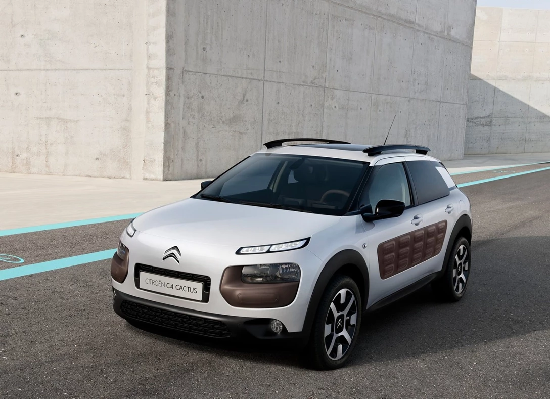1648030-Citroen-C4_Cactus-2018-04.jpg