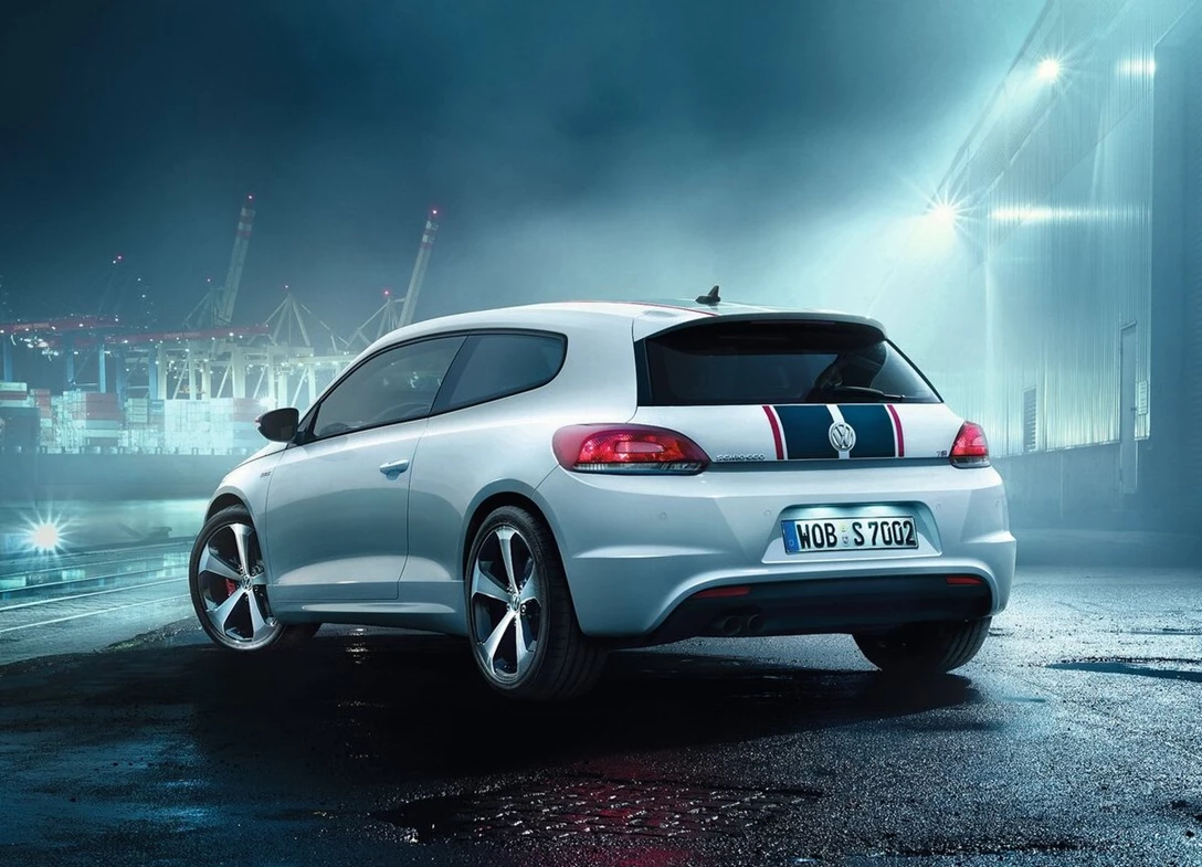 1688157-Volkswagen-Scirocco-GTS-2009-02.jpg