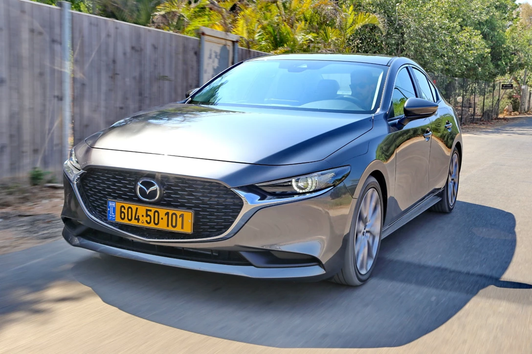 1623325-rotemi110919mazda3 (85).JPG