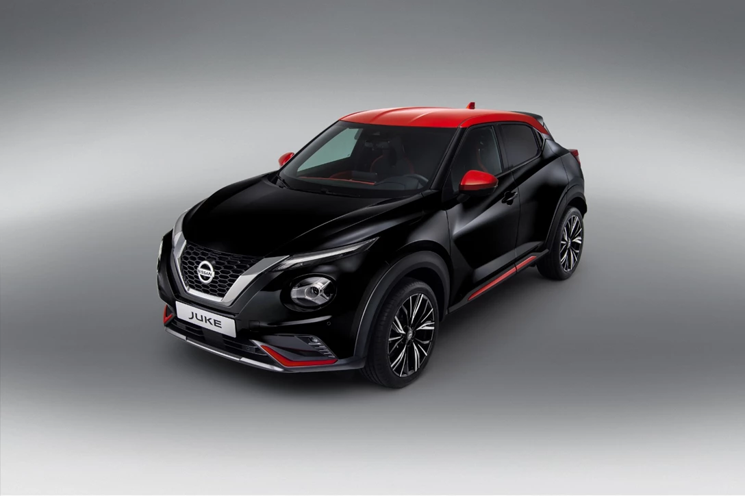 1621758-Sep. 3 - 6pm CET - New Nissan JUKE Unveil  Black Static Studio - 3.jpg