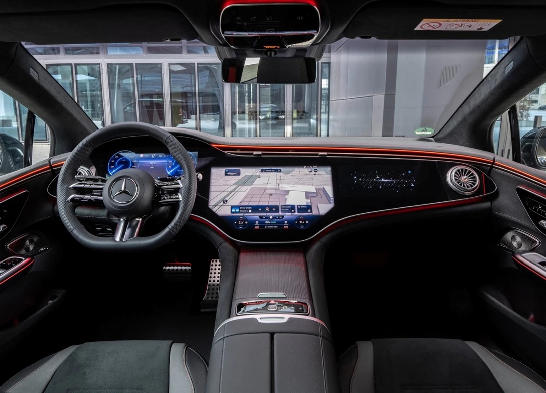 1702720-Mercedes-Benz-EQE-2024 (5).jpg