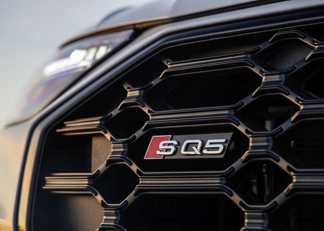 1651518-Audi_Q5-2022-10.jpg